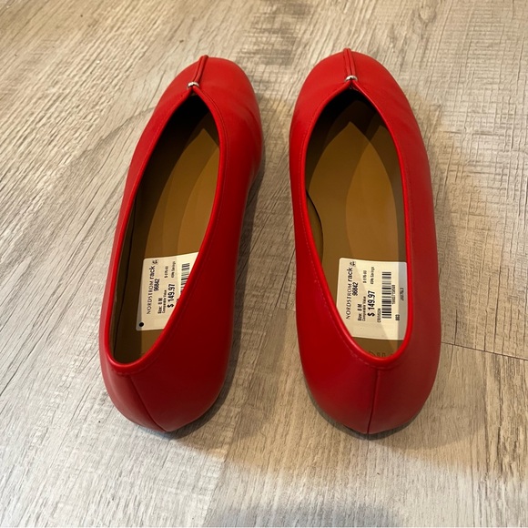NWT Vince Ori Ballet Flat in Crimson - Picture 11 of 13